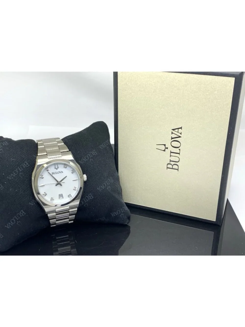 Bulova Women's Watch 96P218 Surveyor Quartz Mother of Pearl Dial Diamond 34mm
